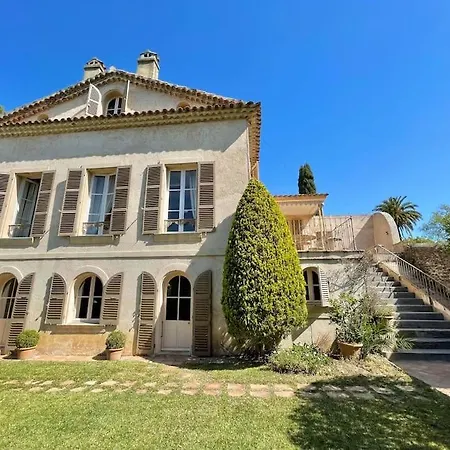 Chateaubriand Sur Proche Du Centre Hyeres